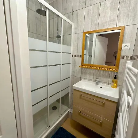 ღ Hubble • Au Coeur De Saintes, Spacieux & Wifi Apartmán *