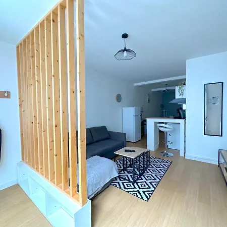 ღ Hubble • Au Coeur De Saintes, Spacieux & Wifi Appartement *