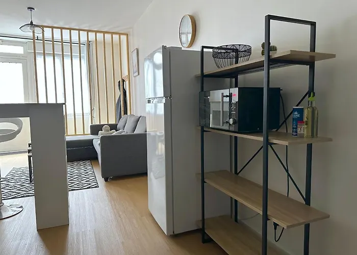 ღ Hubble • Au Coeur De Saintes, Spacieux & Wifi Appartement Saintes