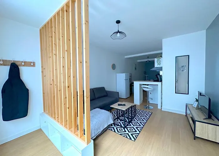 ღ Hubble • Au Coeur De Saintes, Spacieux & Wifi Appartement *