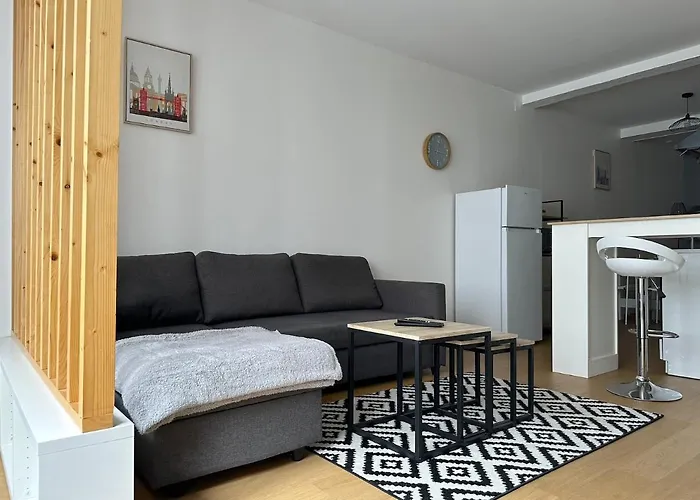 Appartement ღ Hubble • Au Coeur De Saintes, Spacieux & Wifi Saintes