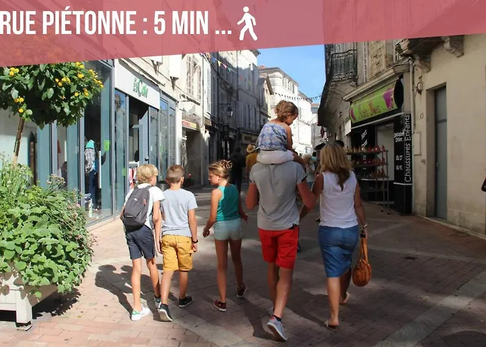 Appartement ღ Hubble • Au Coeur De Saintes, Spacieux & Wifi